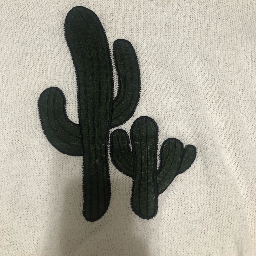 Sweater - Picture 2 of 6